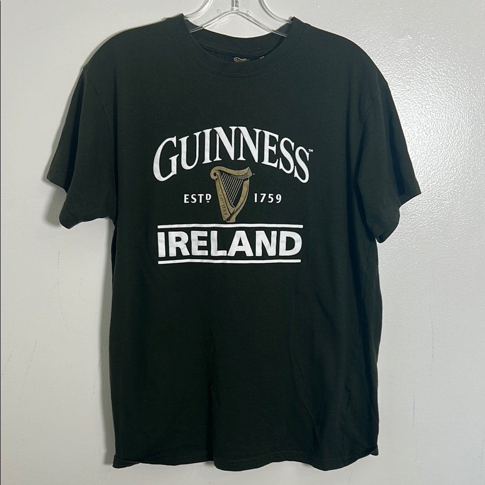 Guinness Harp Dark Green T-Shirt with Gold and White Text Sz Medium Relaxed fit